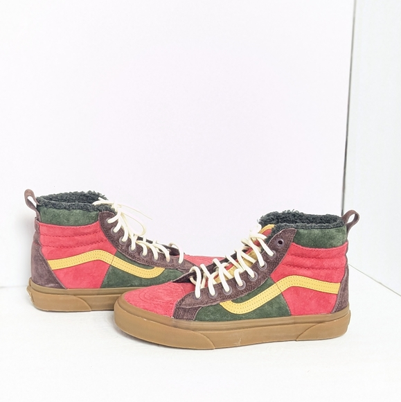 Vans Shoes - Vans 46 MT DX Poinsettia forest